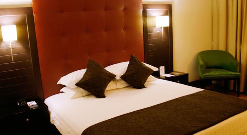 Protea Hotel By Marriott לוסקה מראה חיצוני תמונה